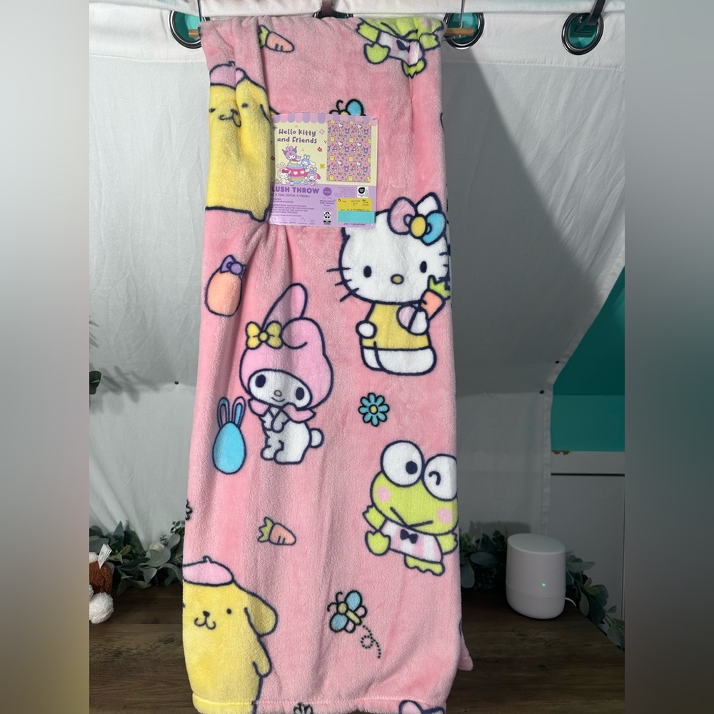 Hello Kitty & Friends Pink Plush Throw Blanket with Sanrio Characters